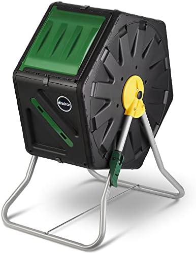 Single chamber outdoor rotating compost bin