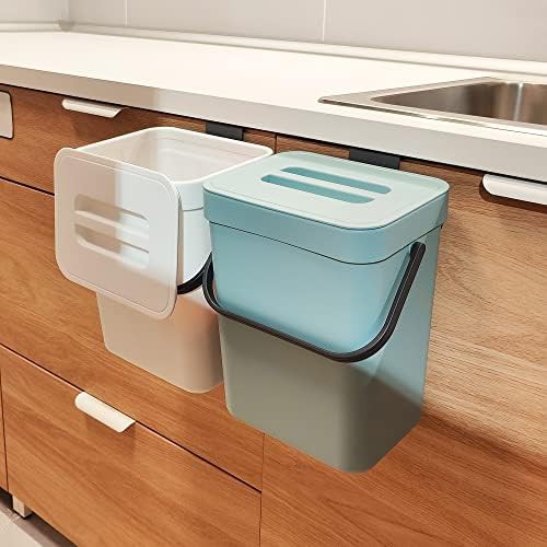 Hanging kitchen compost bin with sealed lid
