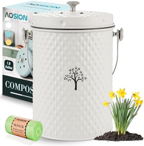 Simple plastic countertop compost container