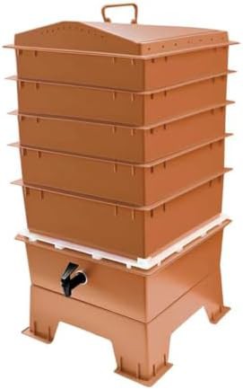 Terracotta outdoor worm farm starter kit